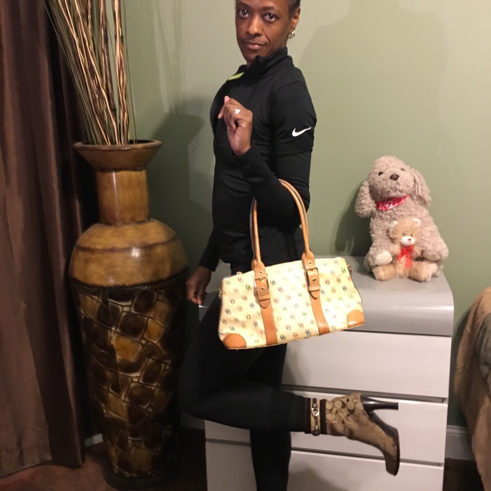 Handbag - Picture 2 of 2